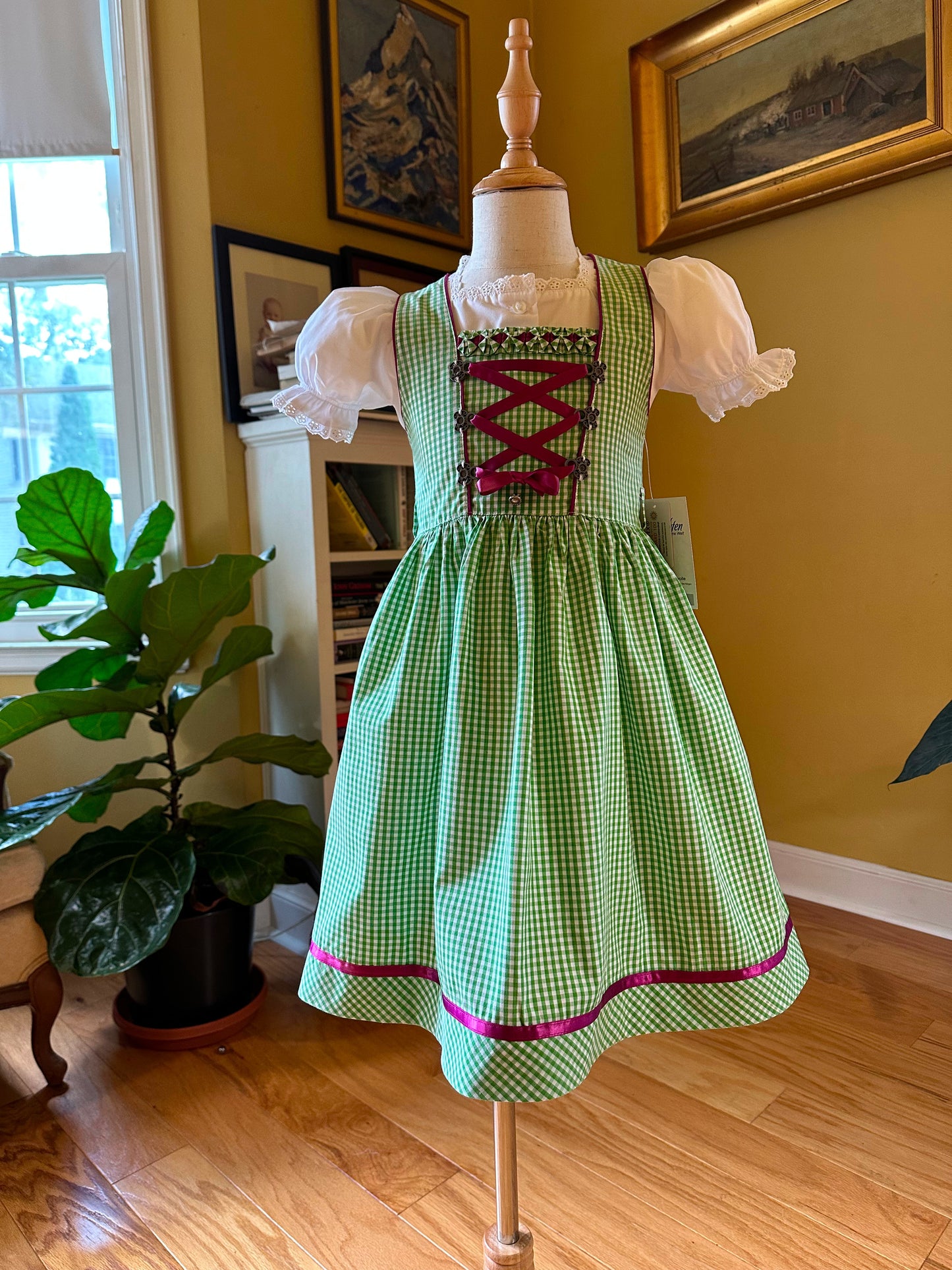 Isar Trachten Girls' Dirndl Berry on Green