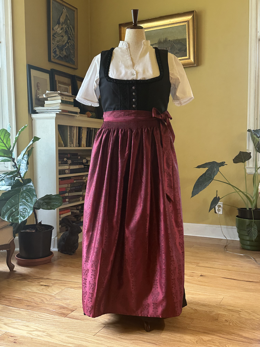 Gastrotex "Zenita" Dirndl in Black