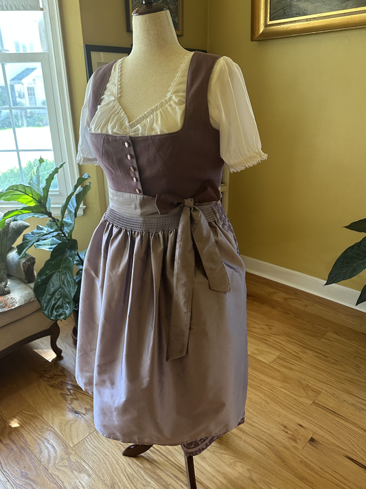 Heimatgwand "Lucy" Dirndl in Berry/Mauve