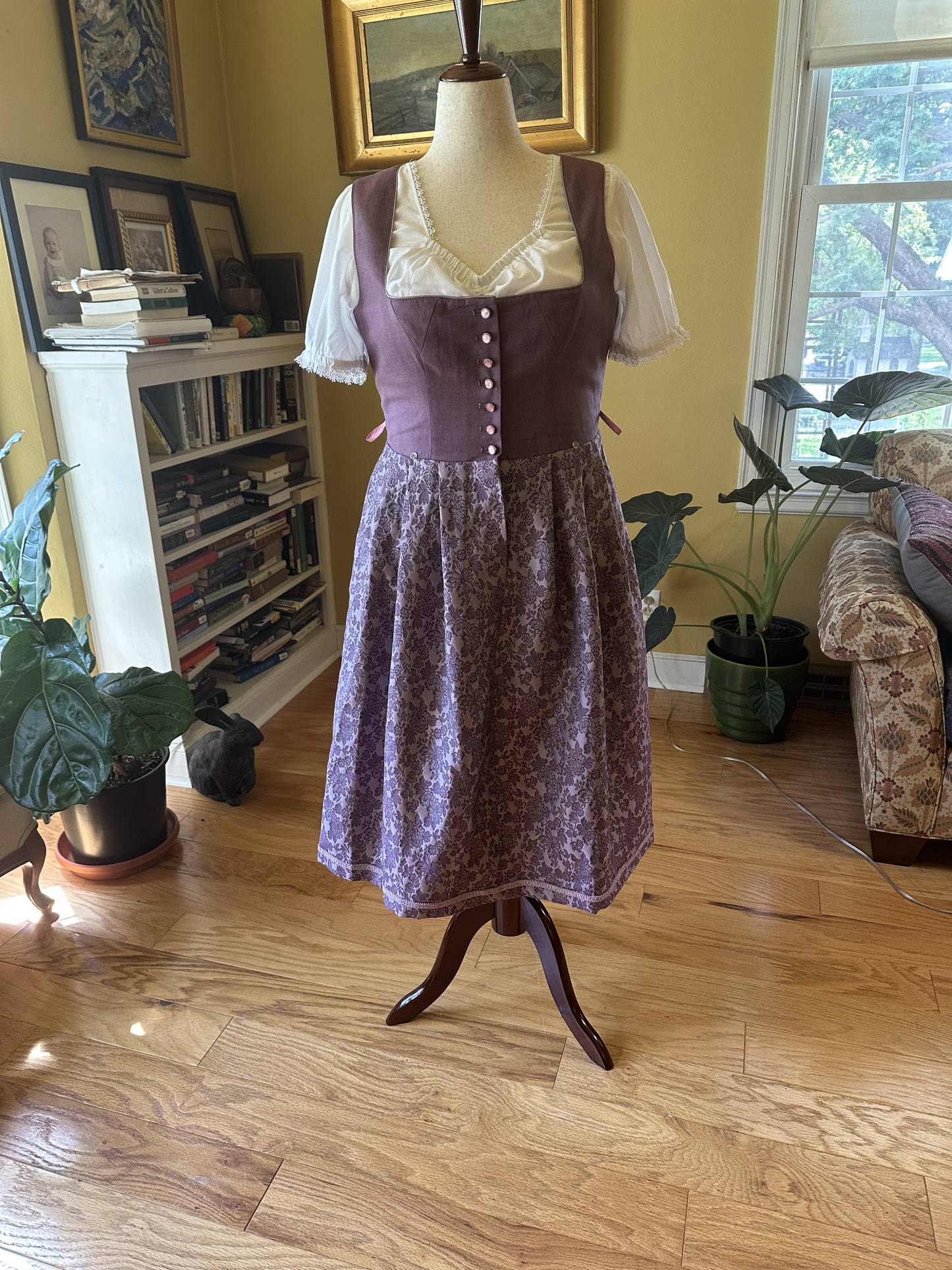 Heimatgwand "Lucy" Dirndl in Berry/Mauve