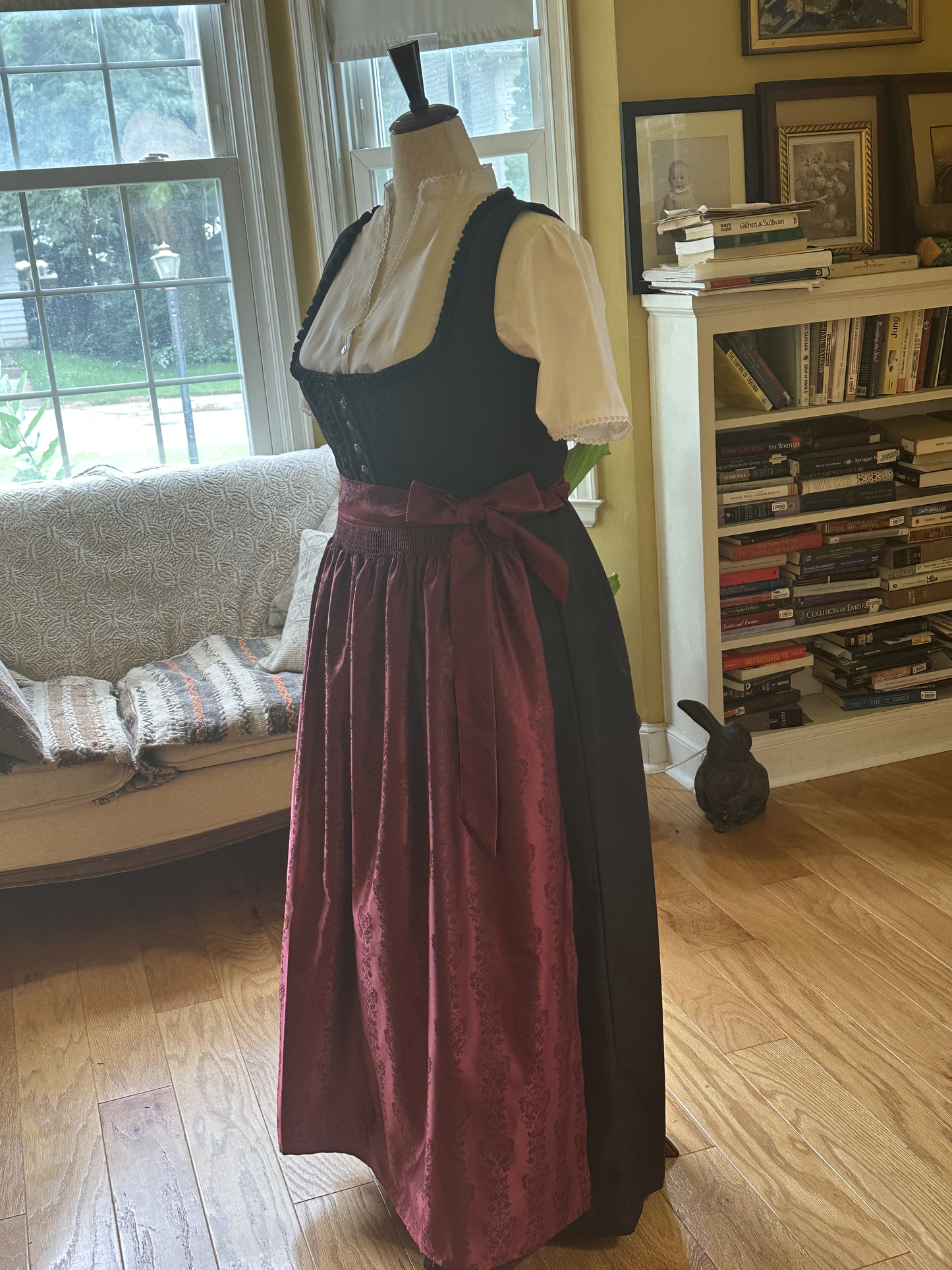 Gastrotex "Zenita" Dirndl in Black