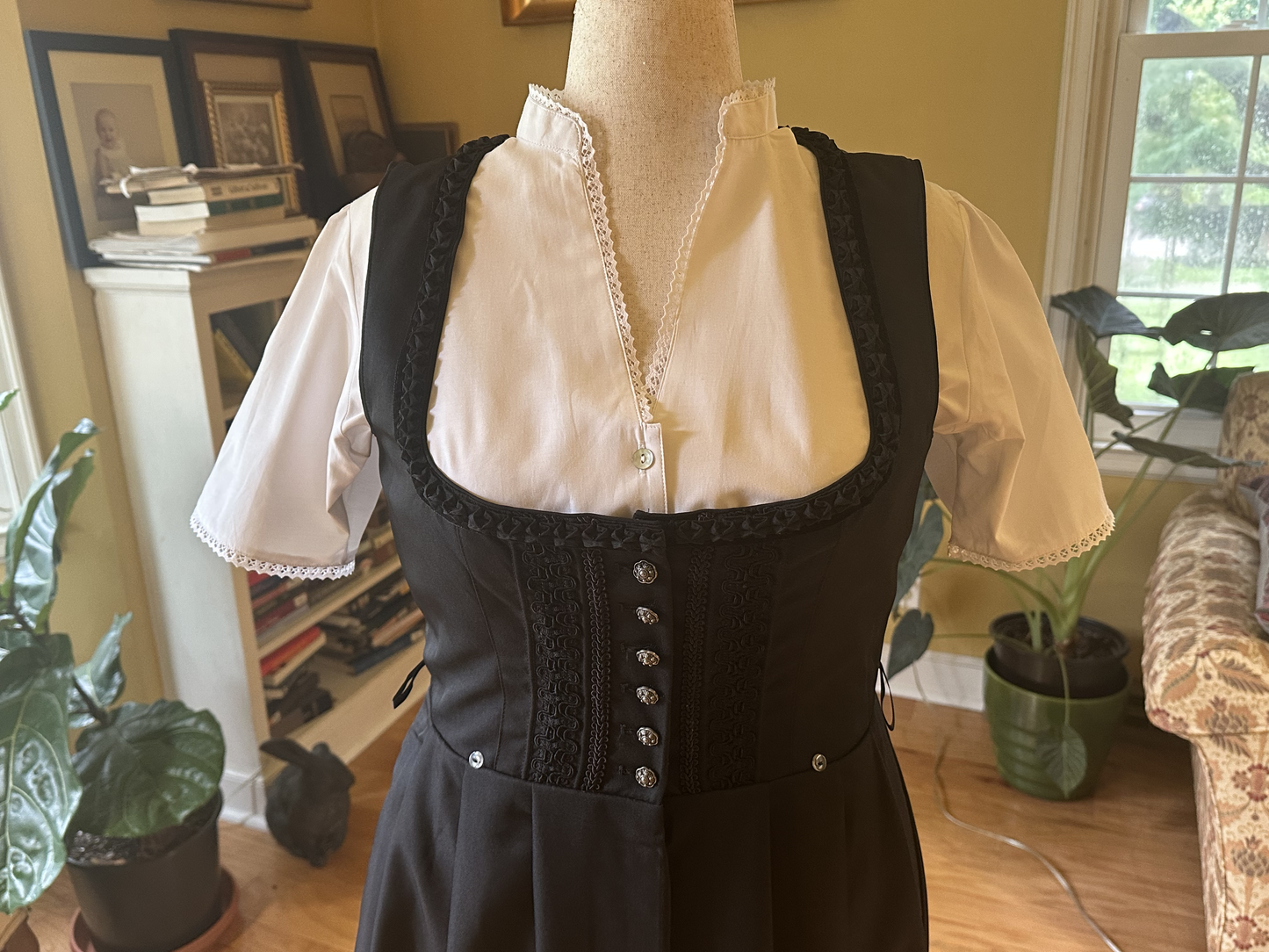Gastrotex "Zenita" Dirndl in Black